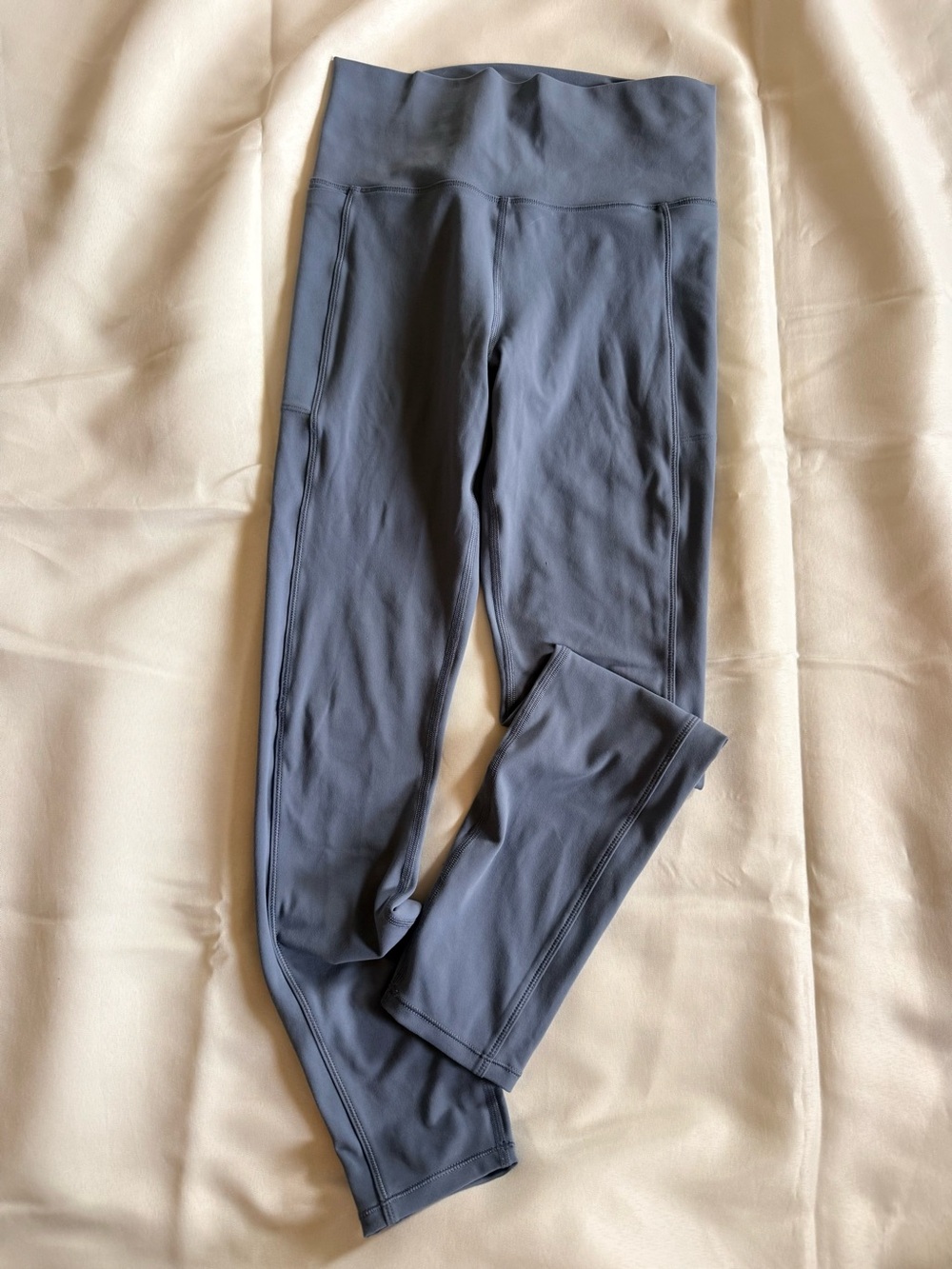 Vuori Leggings in Slate Blue
